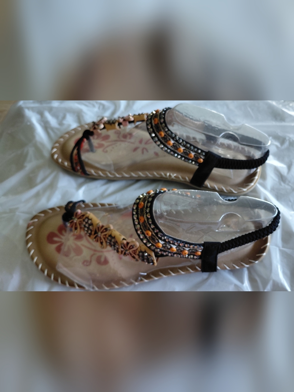 Embellished Black and Tan Women’s Beaded Thong Sandals Womans 8.5